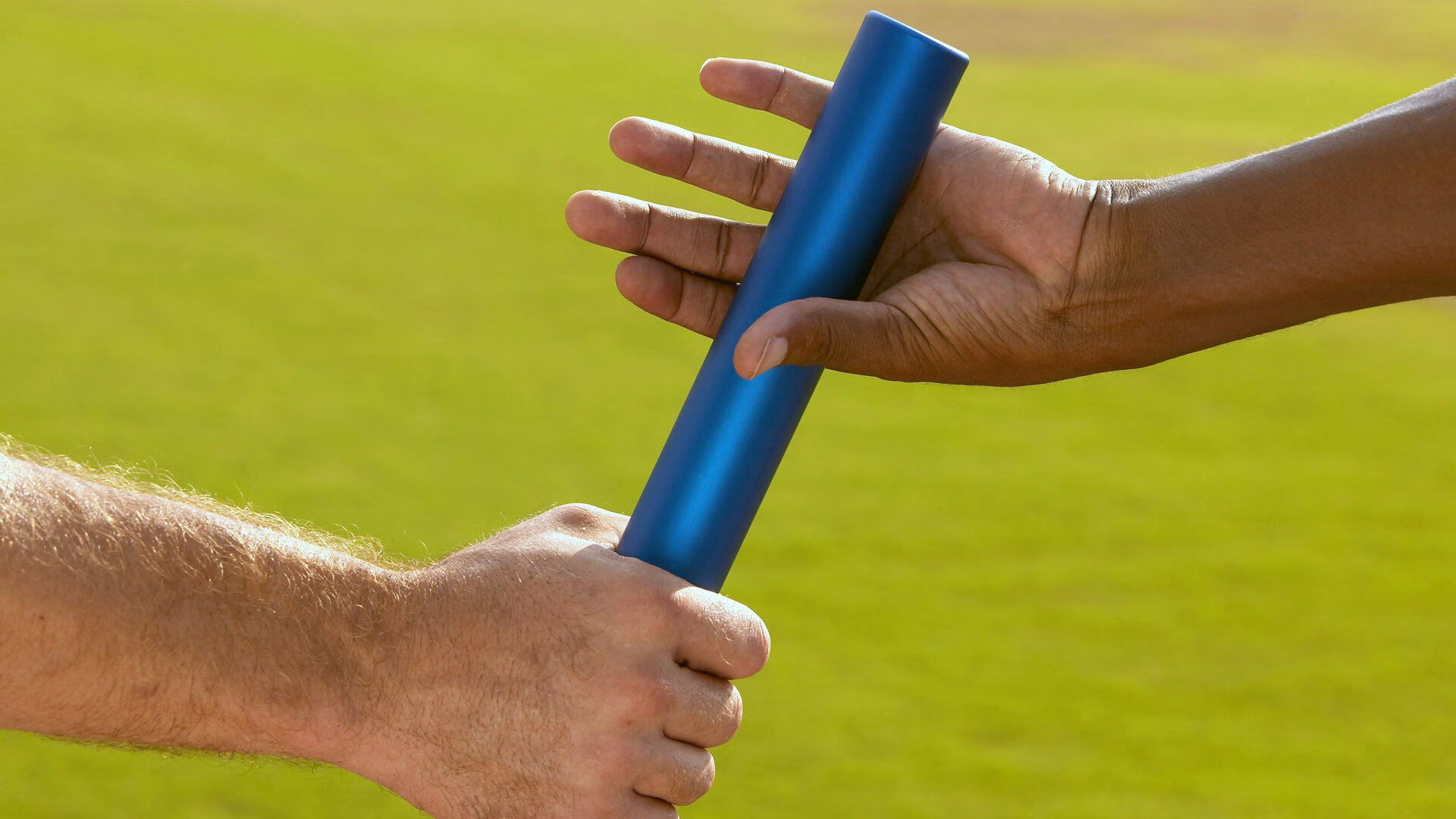 史密斯仰泳三连胜状态火热，史密斯教练